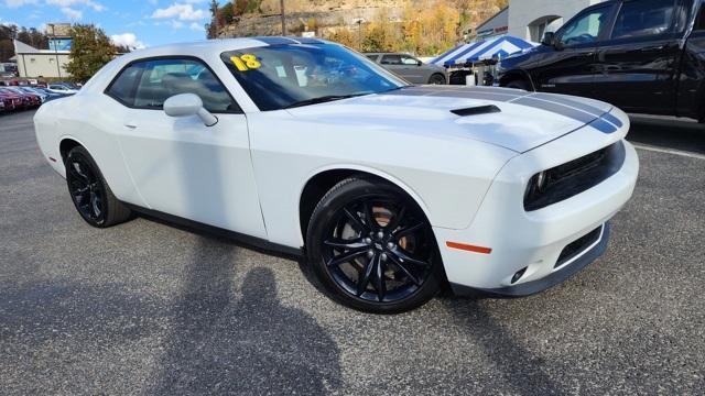 2018 dodge challenger sxt