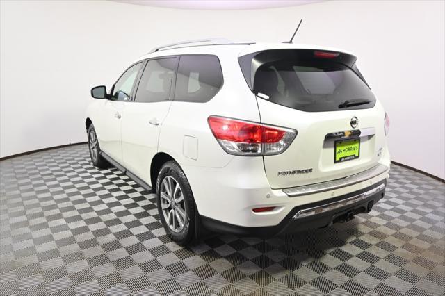2016 nissan pathfinder sv