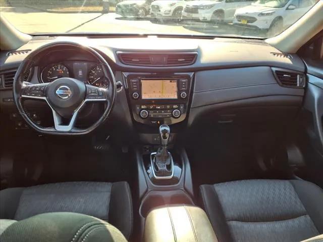 2020 nissan rogue sv