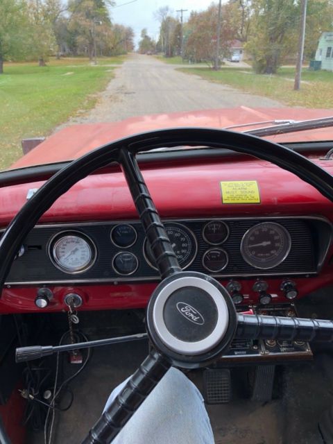 1979 f800 429 5&2 red fire truck