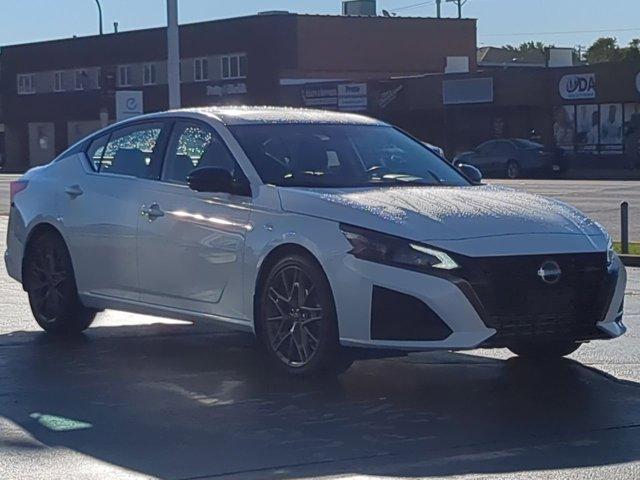 2023 nissan altima 2.0 sr