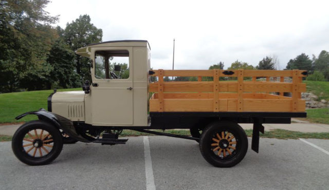 beautifully restored 1925 ford model tt one ton show truck 22.5 hp/4 cylinder nr