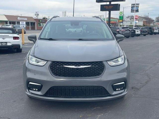 2022 chrysler pacifica touring l in bremen, indiana