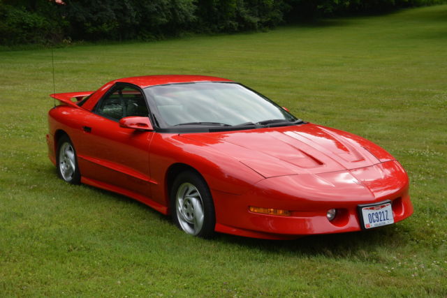 pontiac - 1993 firebird trans am - red - 6 speed - nice