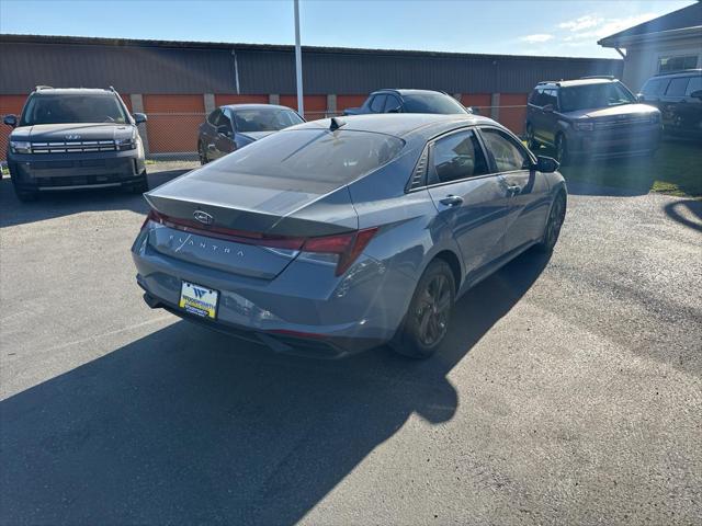 2022 hyundai elantra sel