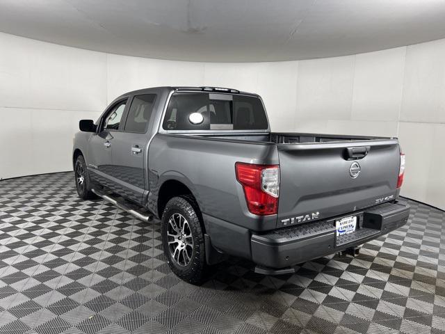 2021 nissan titan sv