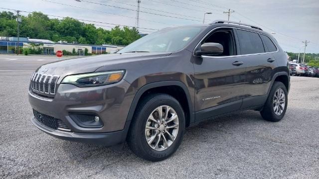 2021 jeep cherokee latitude lux