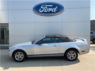 2005 Ford Mustang v6 deluxe