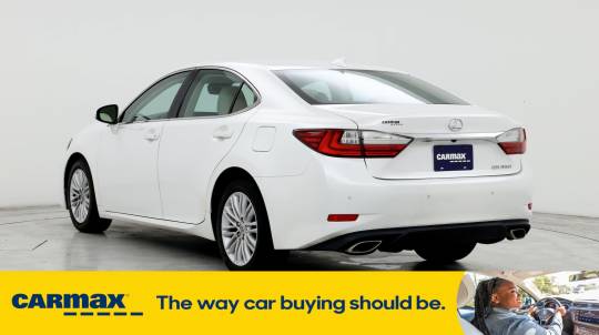 2016 Lexus ES