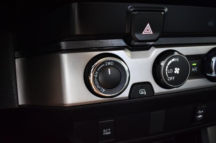 used 2019 toyota tacoma sr clarksville, in 47129 for sale in cementville, indiana