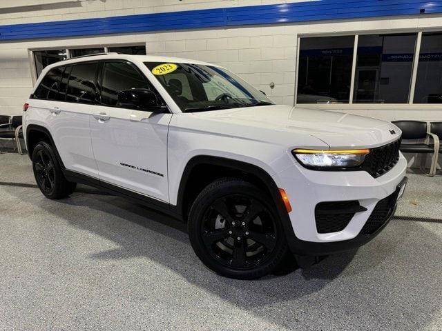 2023 jeep grand cherokee altitude