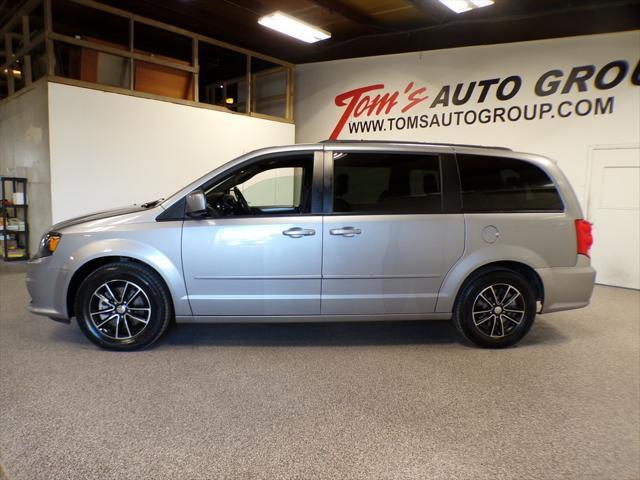 2017 dodge grand caravan gt