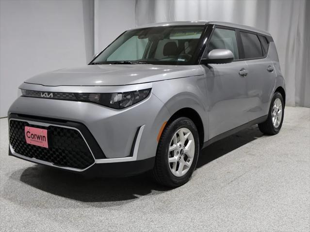 2023 kia soul lx