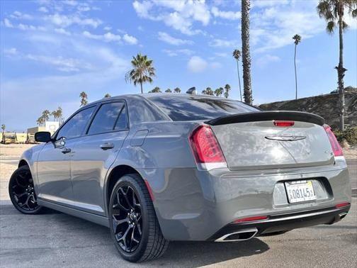 2019 chrysler 300