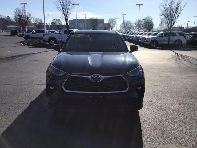 2023 toyota highlander xle in hickory, north carolina