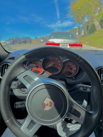 2012 porsche cayman base