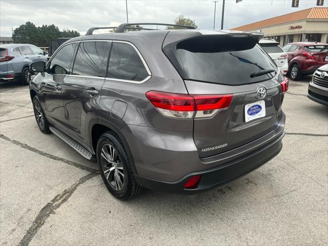 2019 toyota highlander le i4
