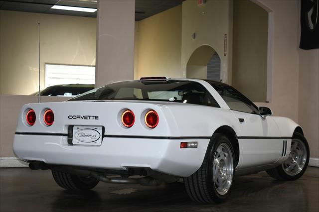 1990 chevrolet corvette base