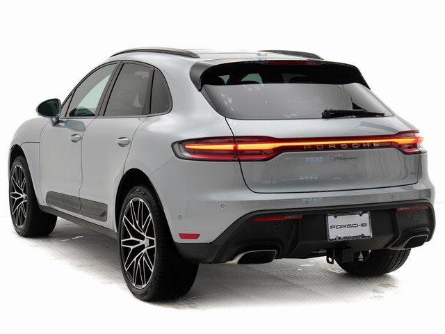 2024 porsche macan base