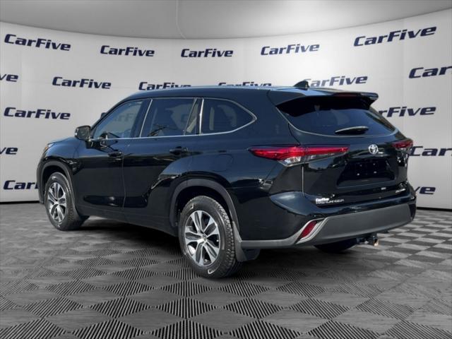 2021 toyota highlander xle