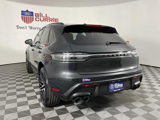 2024 porsche macan base