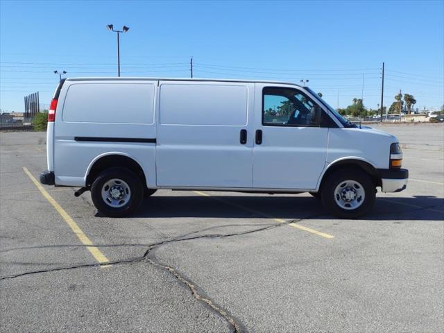 2022 chevrolet express 3500 rwd 3500 regular wheelbase wt