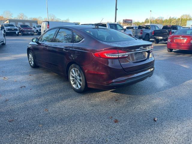 2017 ford fusion se