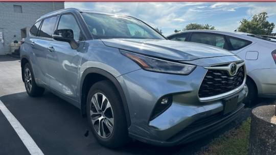 2021 toyota highlander xle
