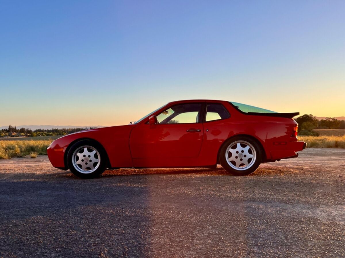 beautiful guards red over black 1986 porsche 944 turbo 951 5-speed coupe look!!!