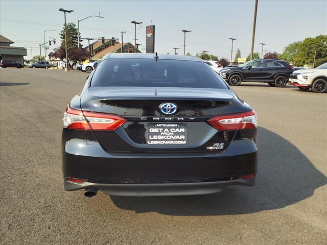 2020 toyota camry hybrid xle