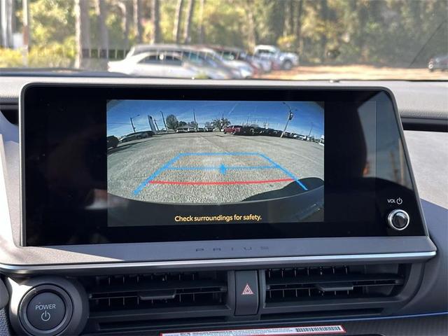 2024 toyota prius xle