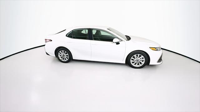 2023 toyota camry le