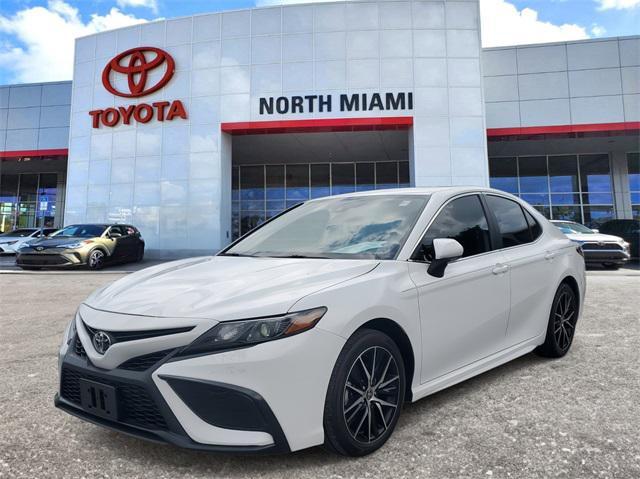 2024 toyota camry se
