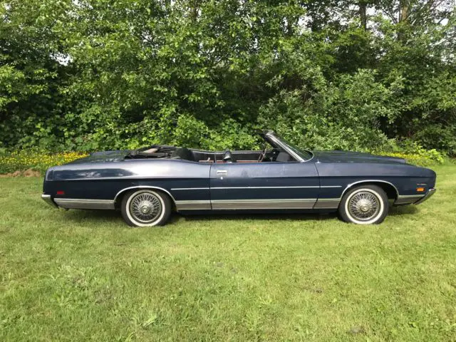 1971 ford ltd convertible - must see - clean - runs great - covered & heated