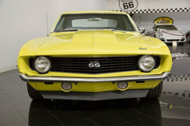 camaro 4 speed manual coupe