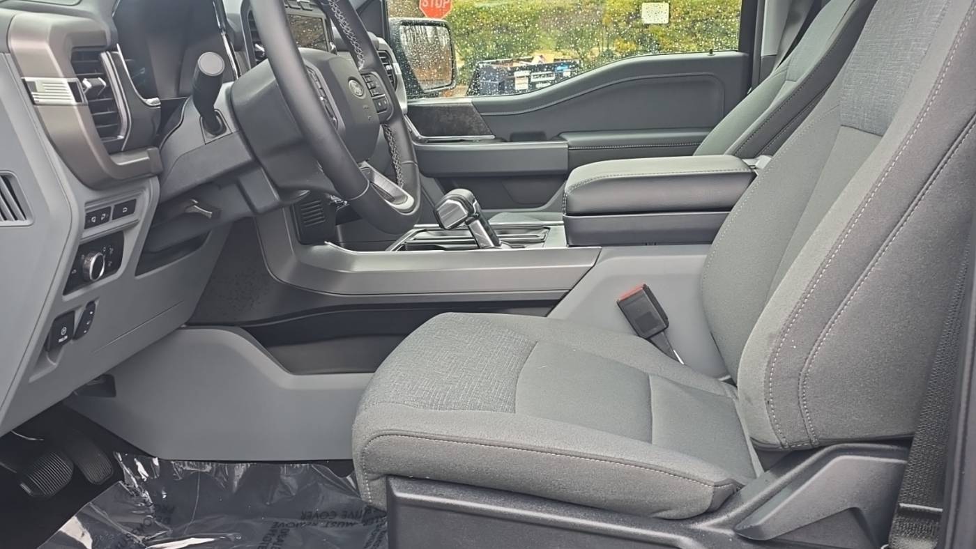 2024 ford f-150 lightning xlt