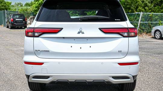 2024 Mitsubishi Outlander