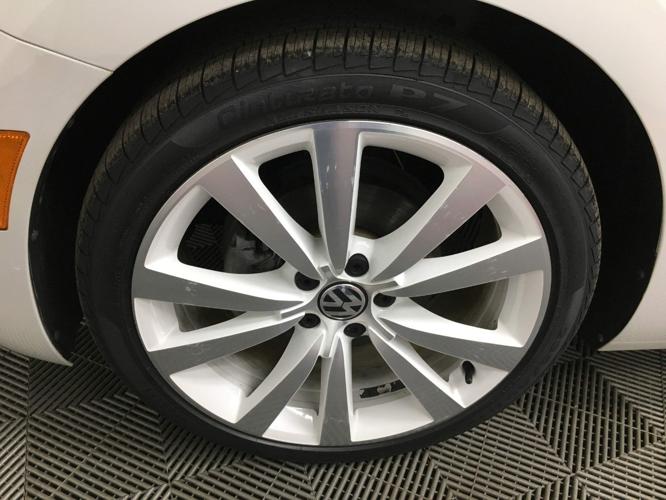 used 2014 volkswagen beetle 1.8t coupe appleton, wi 54913 for sale in appleton, wisconsin