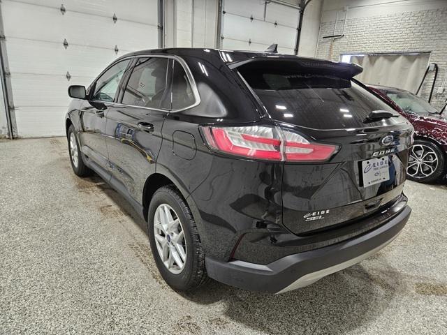 2022 ford edge sel