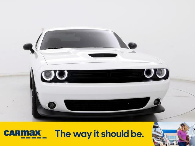 2022 dodge challenger r/t