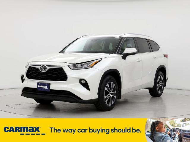 2020 toyota highlander xle