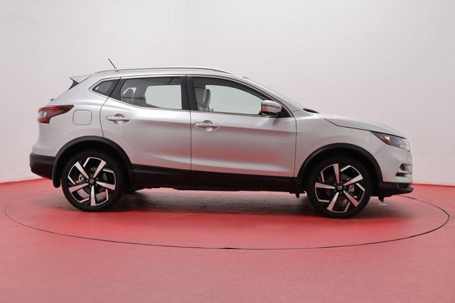 2022 nissan rogue sport sl