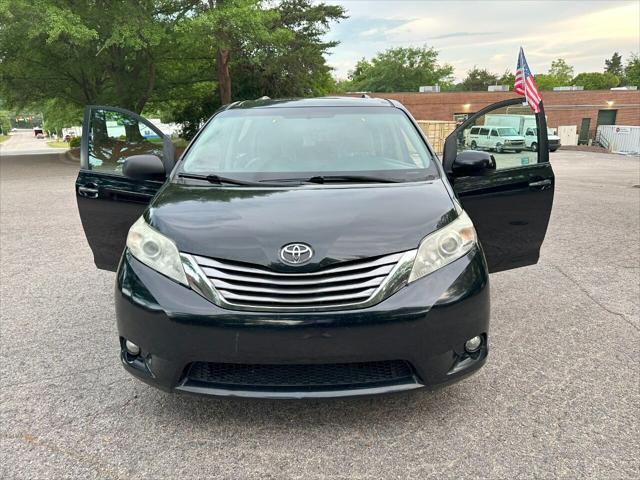 2017 toyota sienna xle