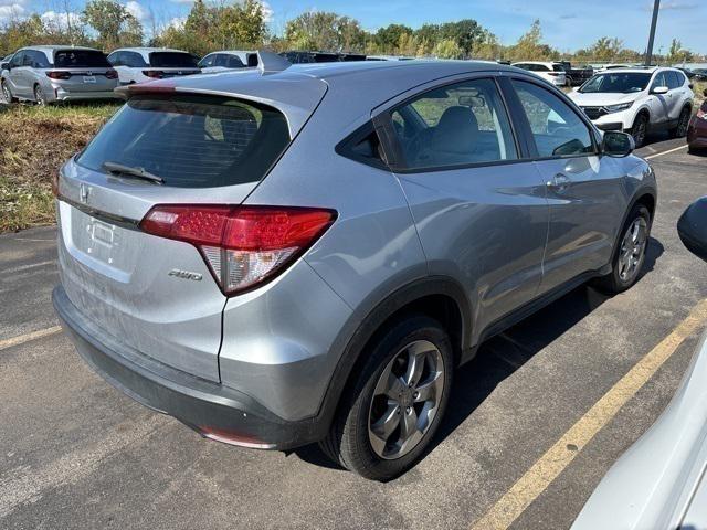 2022 honda hr-v lx
