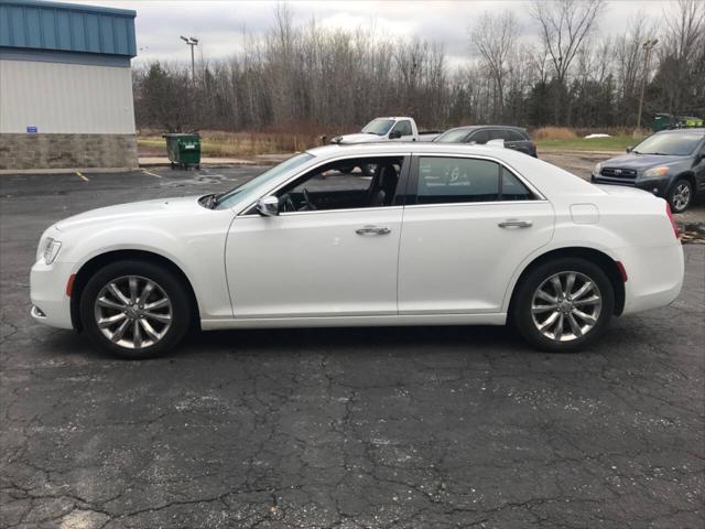 2017 chrysler 300c base