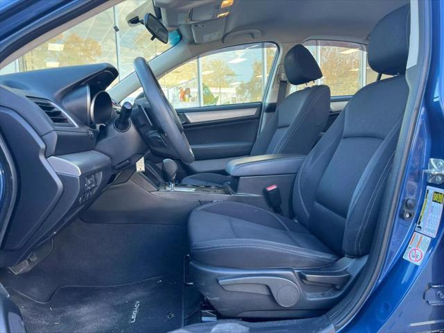 2019 subaru legacy base