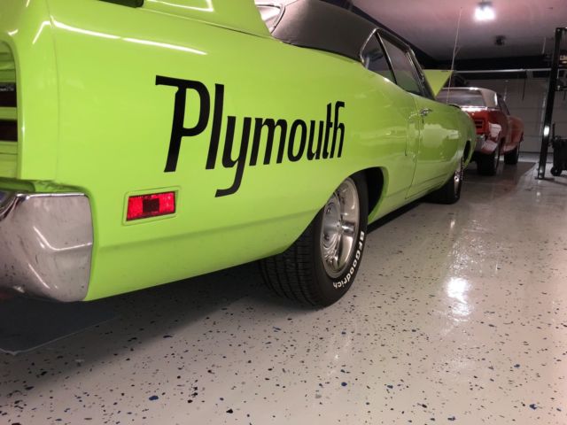 1970 plymouth roadrunner superbird clone
