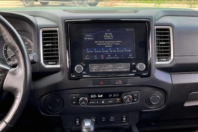 2023 nissan frontier sv