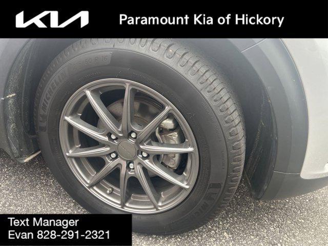 2021 kia niro lx