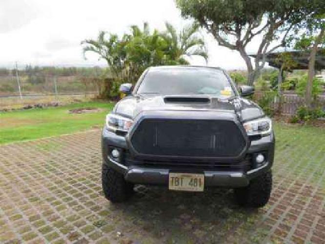2017 toyota tacoma trdspt in waipahu, hi